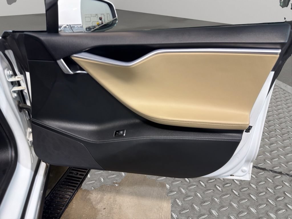 Used 2013 Tesla Model S RWD image 21