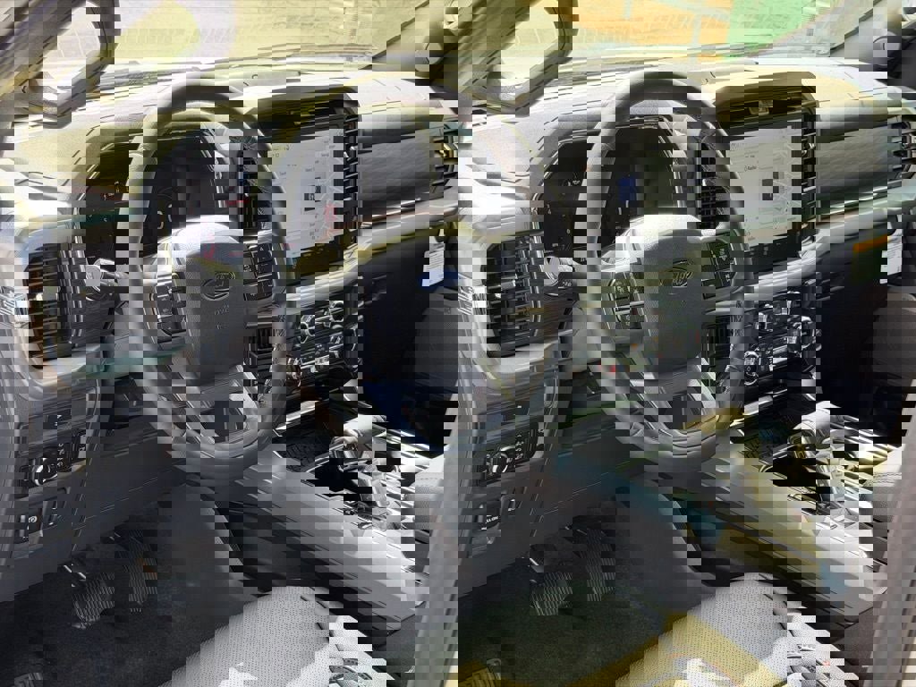 New 2026 Ford F150 Lariat w/ Equipment Group 502A High image 12