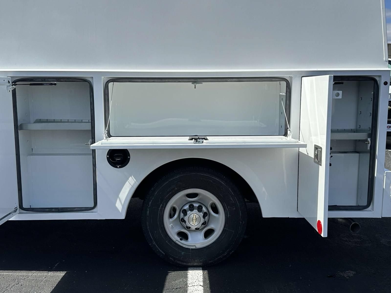 New 2024 Chevrolet Express 3500 w/ Power Convenience Package RWD image 19