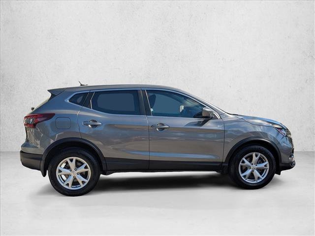 Used 2020 Nissan Rogue Sport S image 4