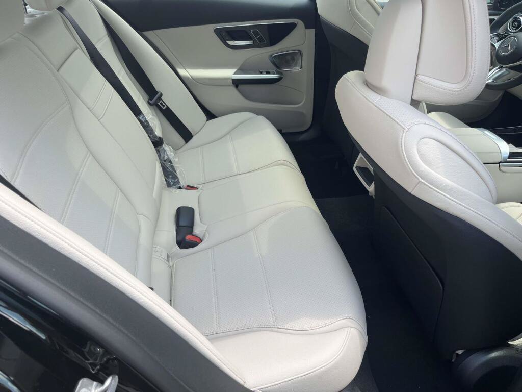 New 2026 Mercedes-Benz C 300 4MATIC Sedan image 20