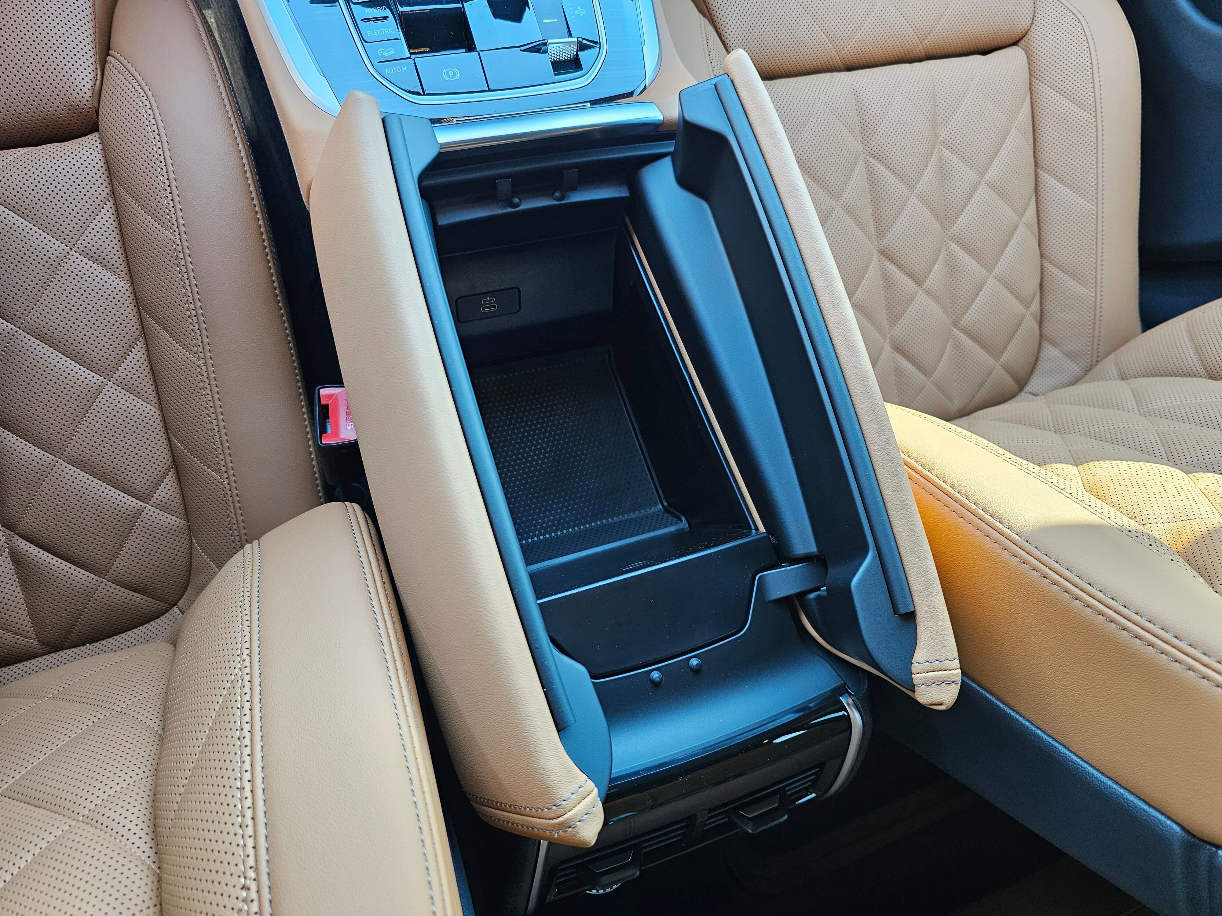 New 2026 BMW X5 xDrive50e image 25