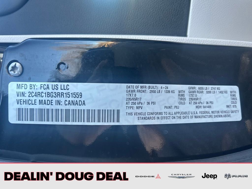 Used 2024 Chrysler Pacifica Touring-L image 29