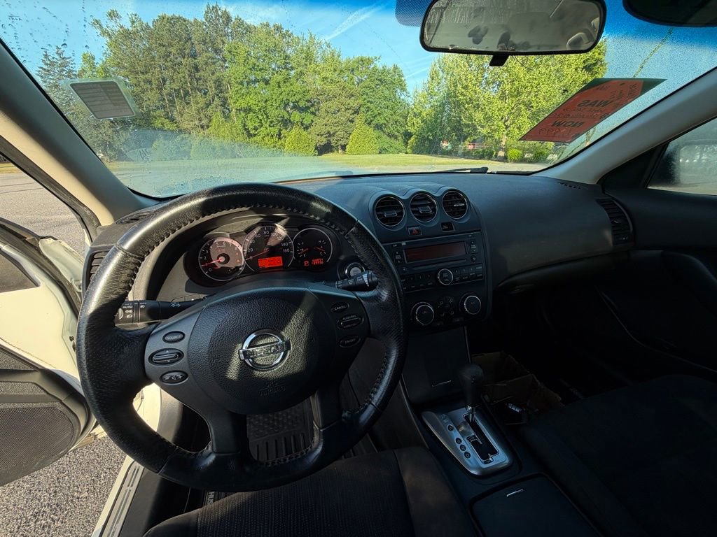 Used 2011 Nissan Altima 2.5 S w/ Special Edition Pkg FWD image 19