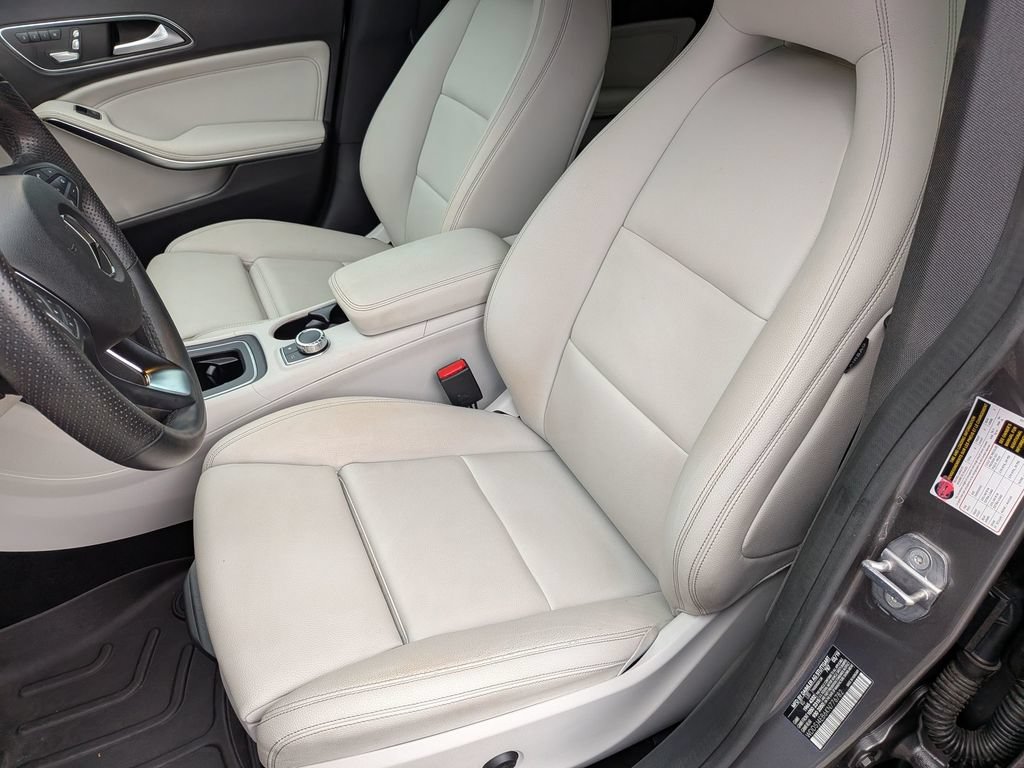 Used 2019 Mercedes-Benz CLA 250 image 31