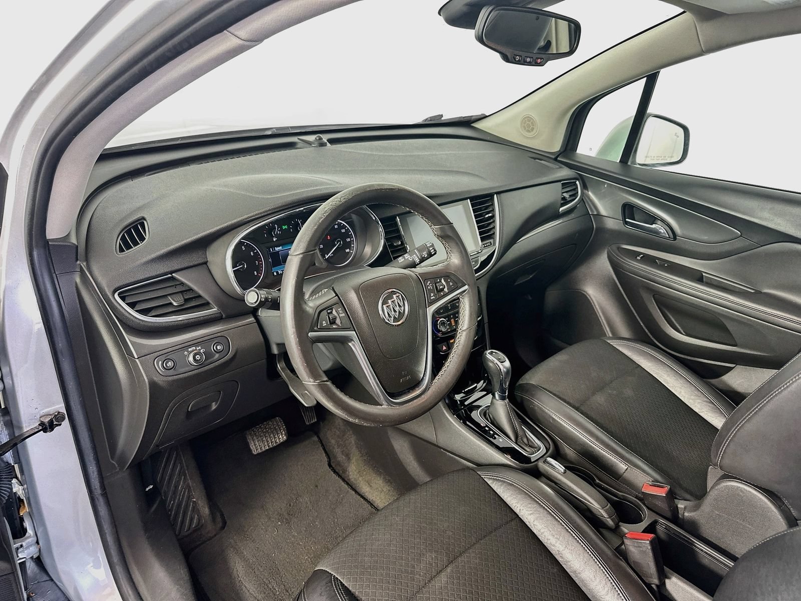 Used 2017 Buick Encore Preferred FWD image 9