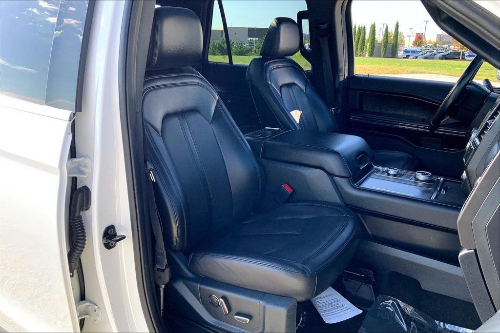 Used 2021 Ford Expedition Limited AWD/4WD image 7