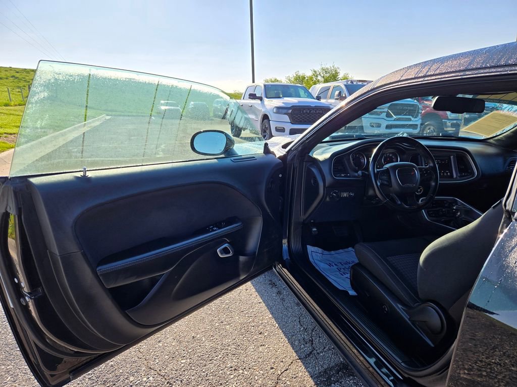 Used 2019 Dodge Challenger SXT AWD/4WD image 12
