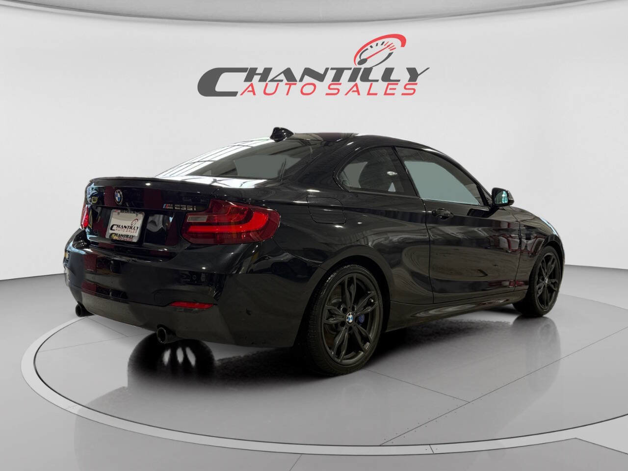 Used 2016 BMW M235i Coupe image 5