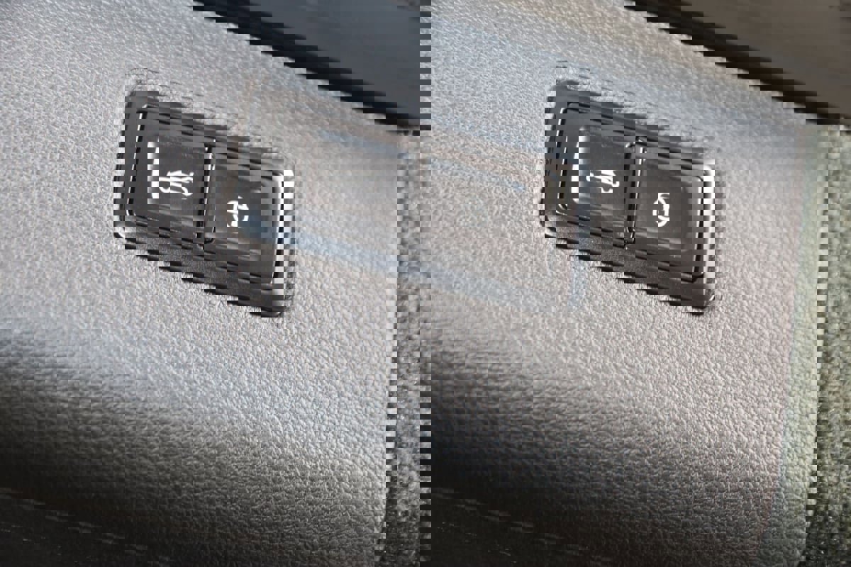 Used 2019 Bentley Bentayga image 69