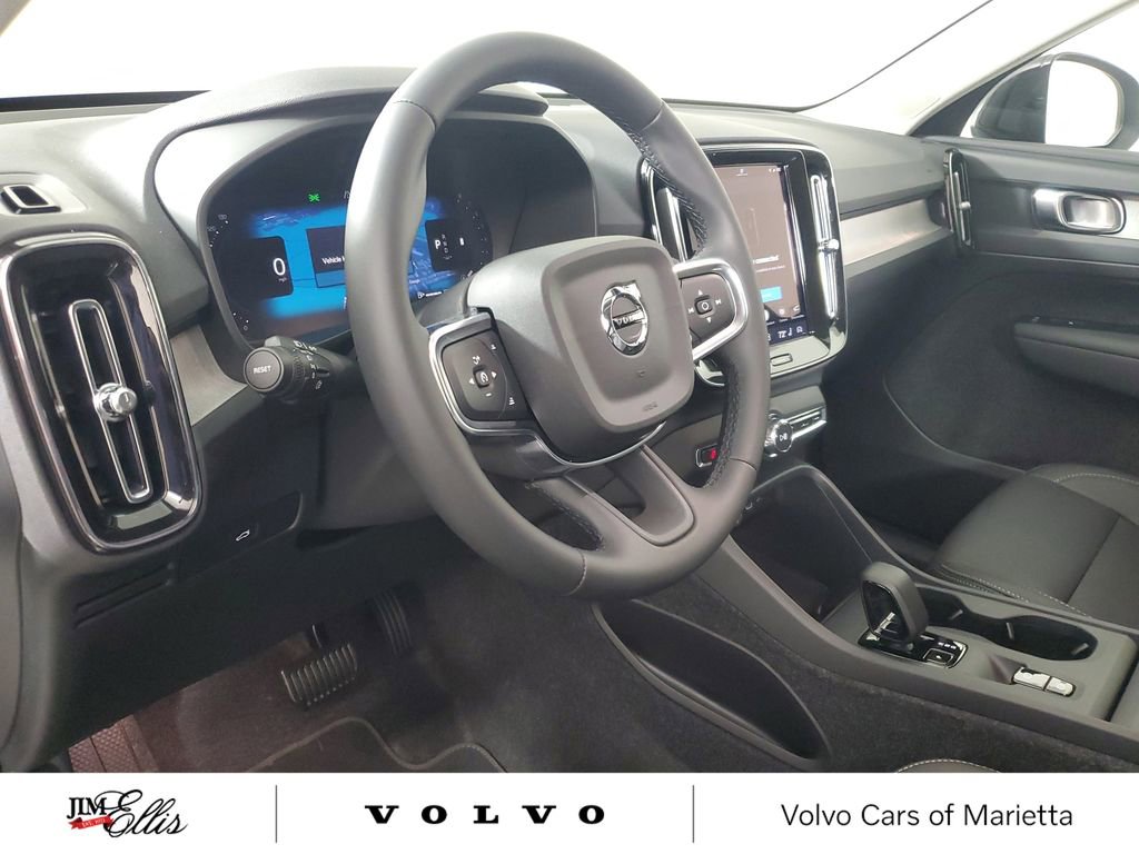 Used 2026 Volvo XC40 B5 Core w/ Climate Package image 25
