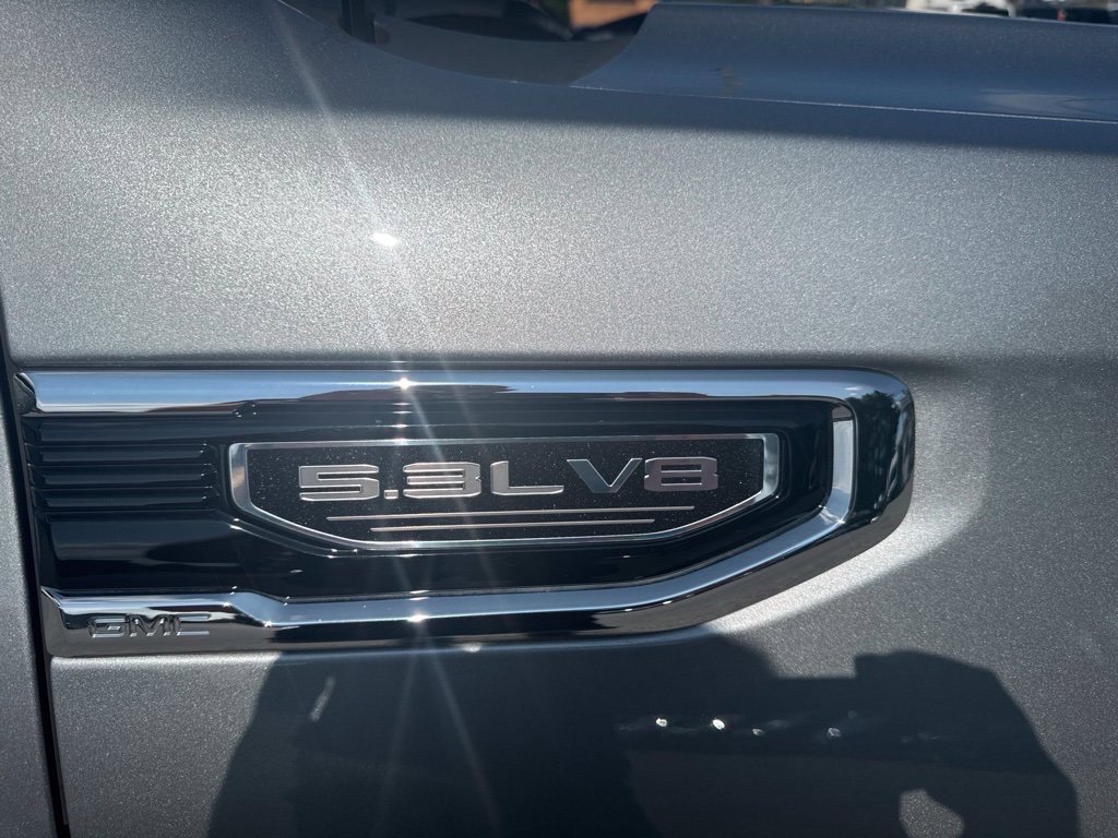 Used 2025 GMC Sierra 1500 SLT AWD/4WD image 43