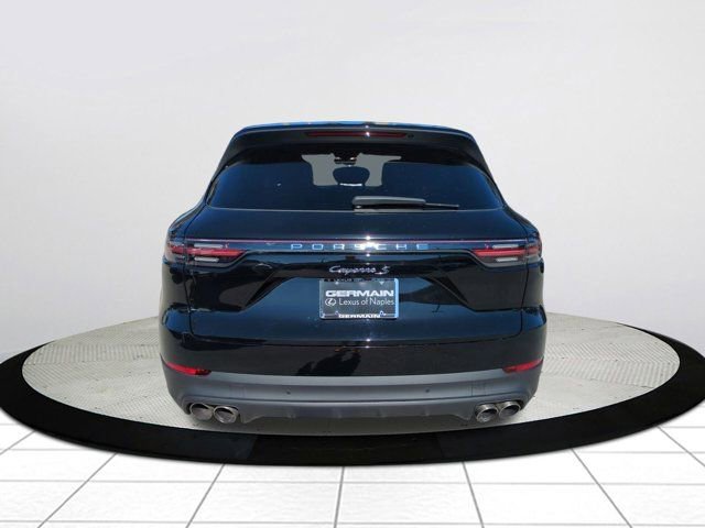 Used 2020 Porsche Cayenne S image 4