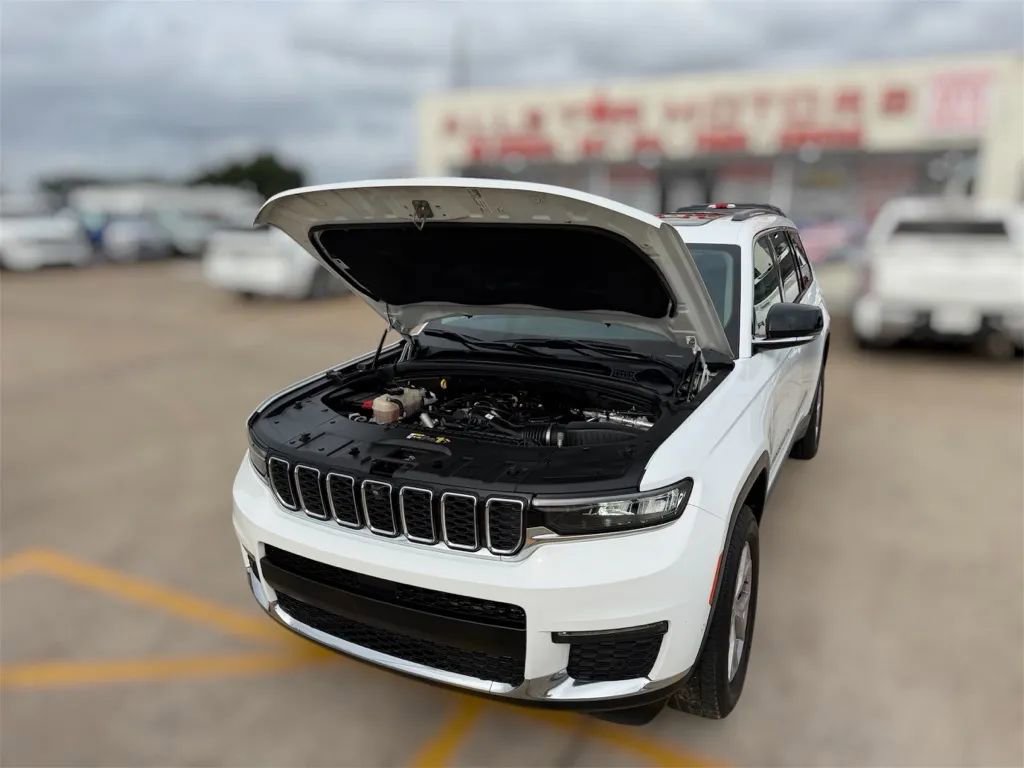 Used 2022 Jeep Grand Cherokee L Limited w/ Luxury Tech Group II AWD/4WD image 4
