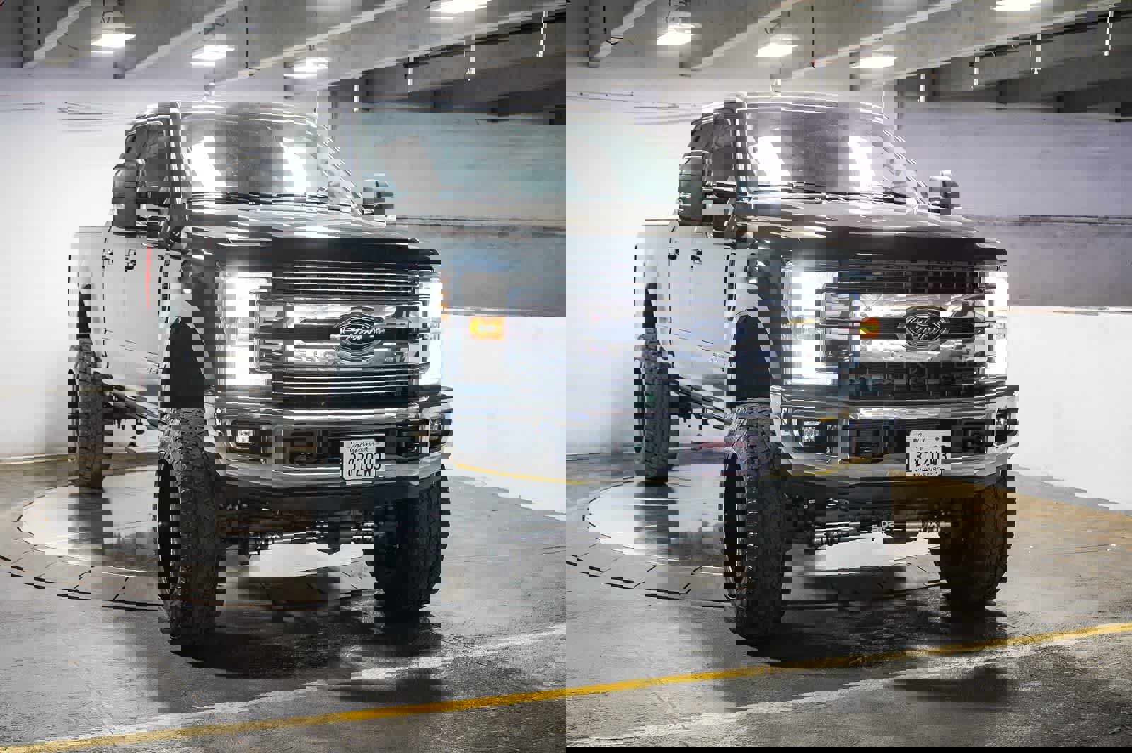 Used 2019 Ford F250 Lariat w/ Lariat Value Package image 2