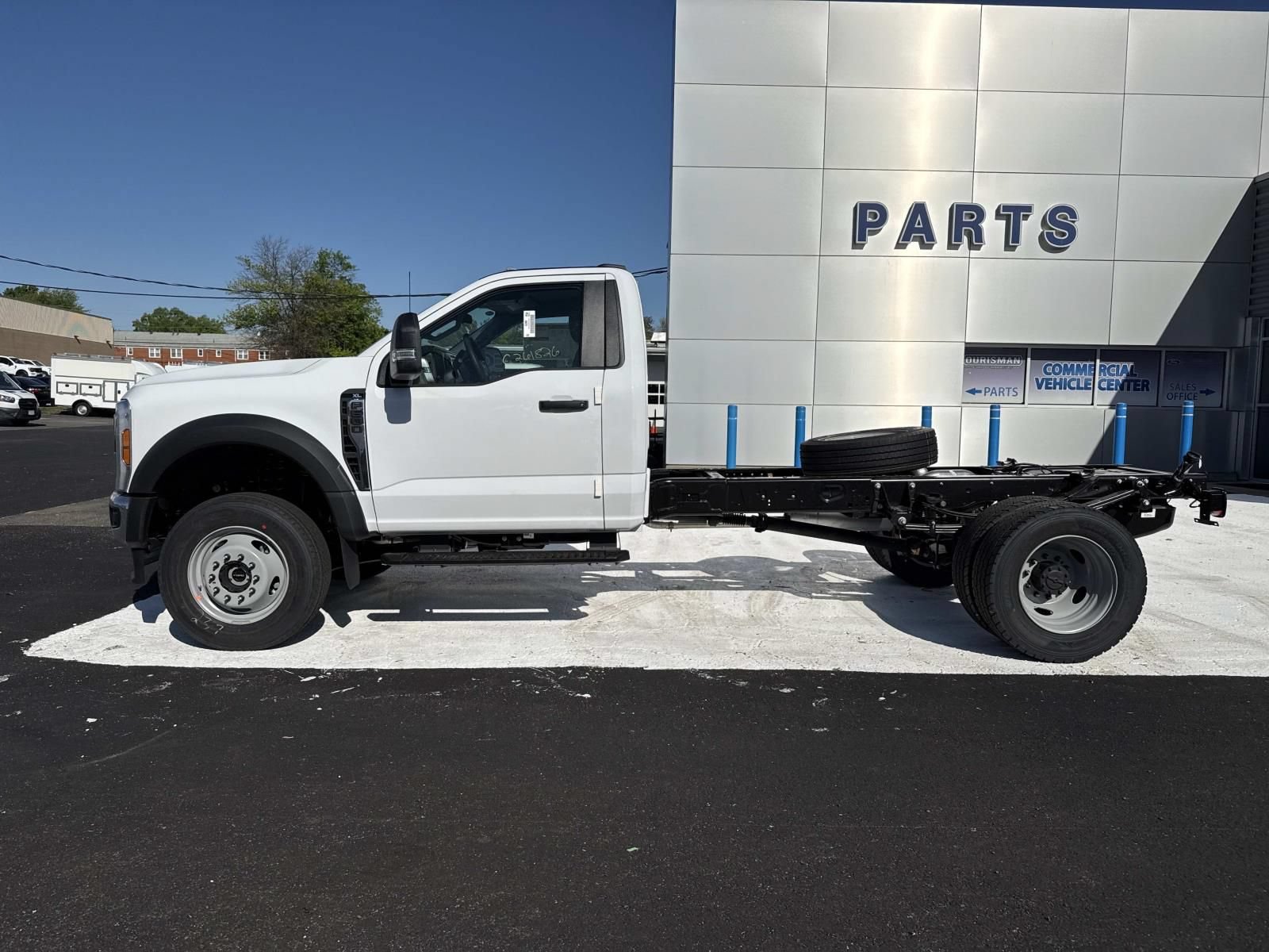 New 2026 Ford F600 4x4 Regular Cab Super Duty w/ XL Chrome Package image 6