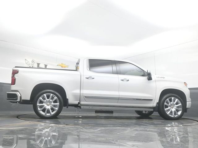 Used 2022 Chevrolet Silverado 1500 High Country w/ High Country Premium Package image 52