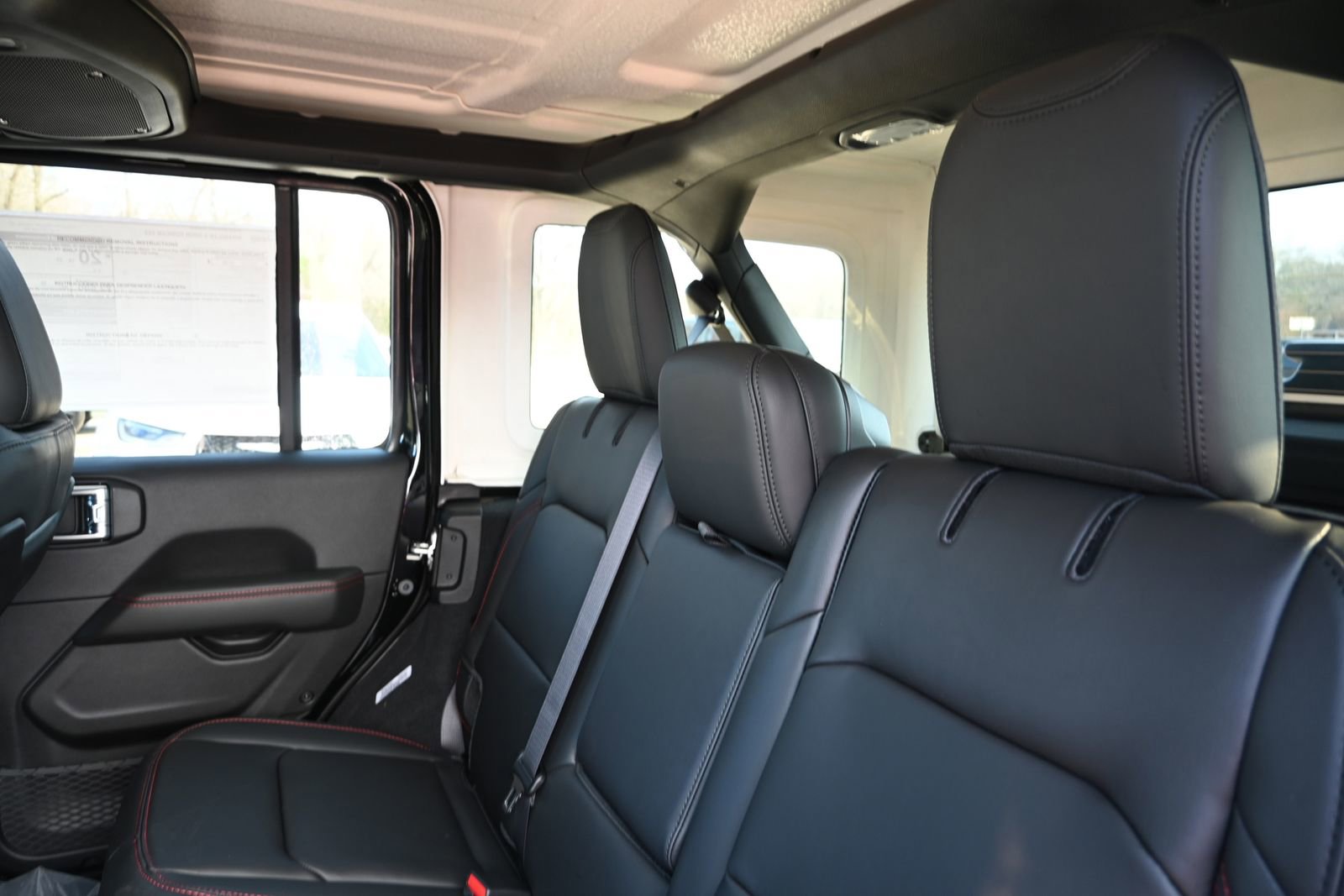 New 2026 Jeep Wrangler Unlimited Rubicon AWD/4WD image 18