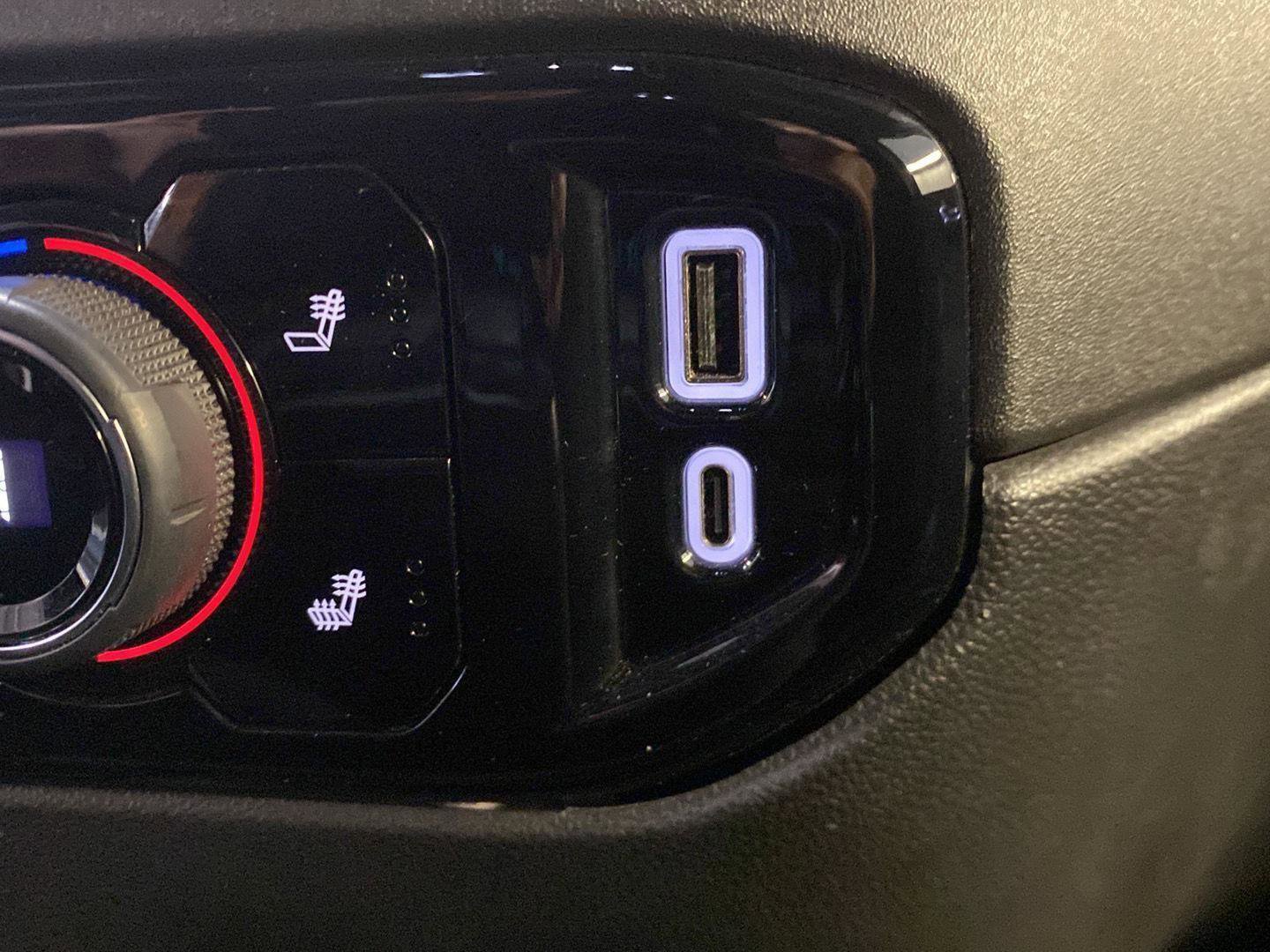 Used 2023 Chevrolet Silverado 1500 LT image 22