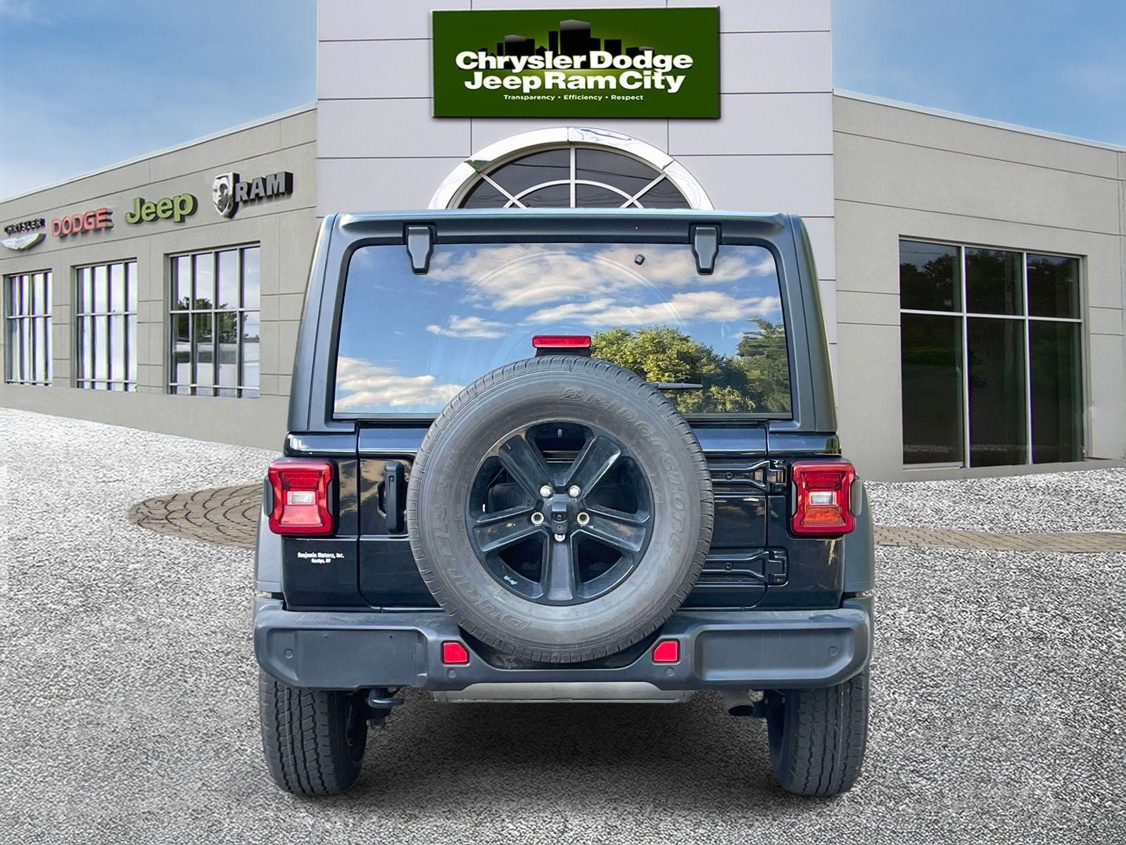 Used 2022 Jeep Wrangler Unlimited Sport AWD/4WD image 6