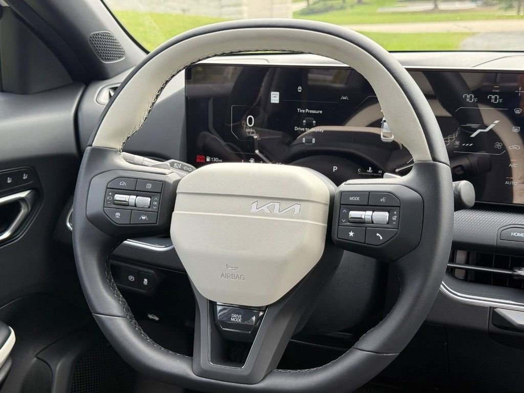 New 2025 Kia K4 GT-Line w/ GT-Line Premium Package image 8