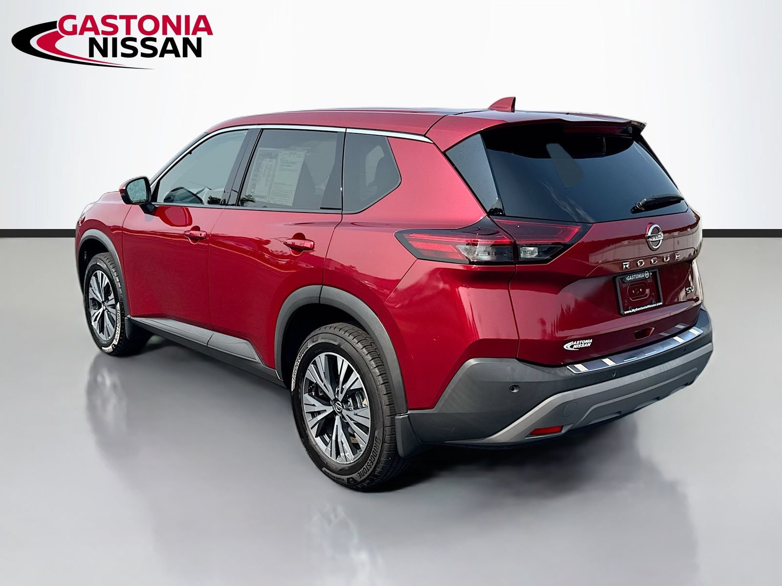 Used 2021 Nissan Rogue SV FWD image 6