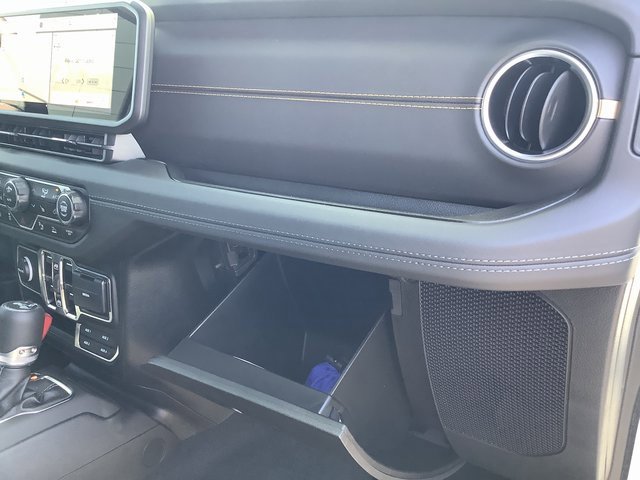 New 2025 Jeep Wrangler Sahara image 45