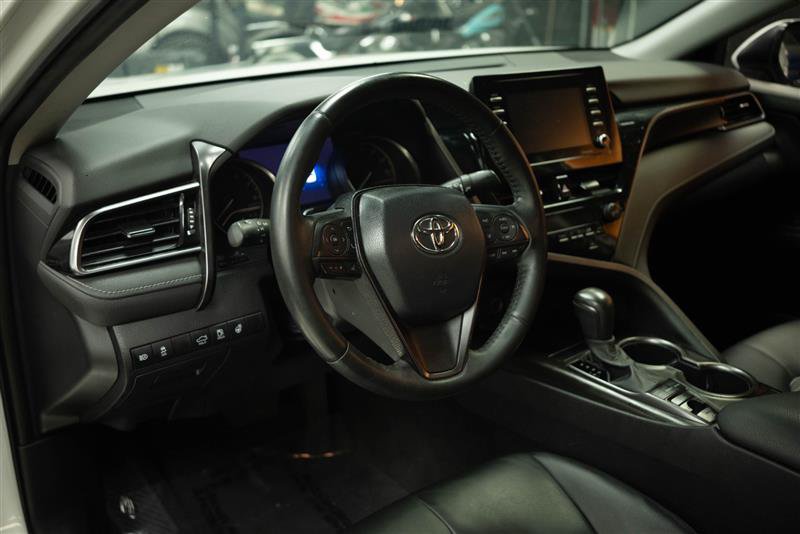 Used 2023 Toyota Camry SE w/ Cold Weather Package AWD/4WD image 9