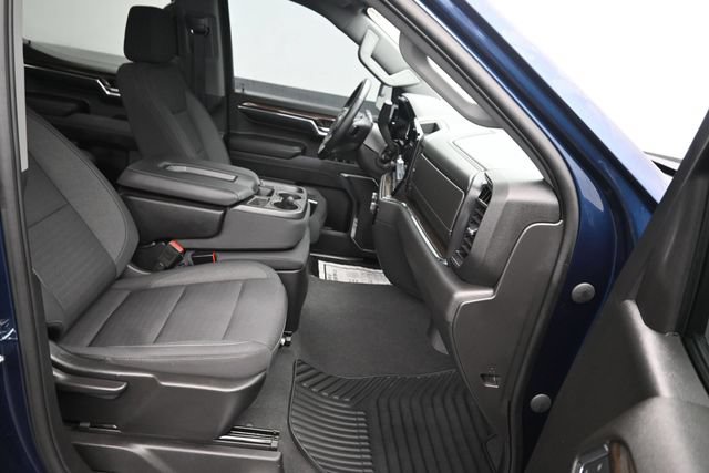 Used 2023 Chevrolet Silverado 1500 LT AWD/4WD image 7