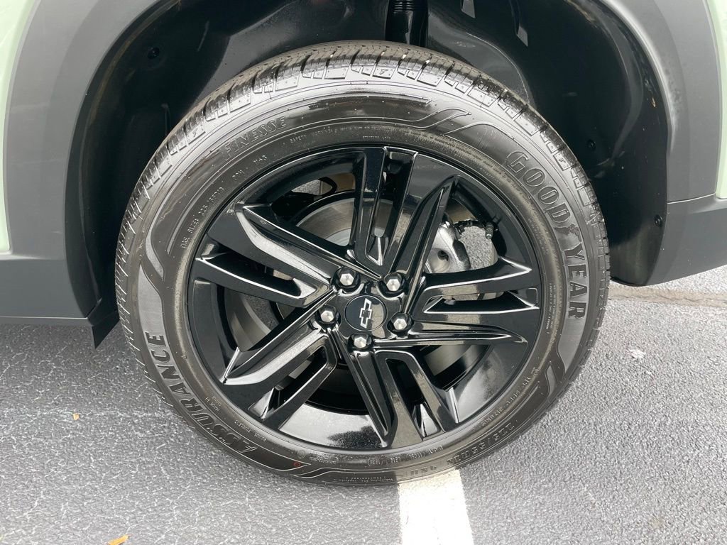 Used 2025 Chevrolet Trax ACTIV w/ Driver Confidence Package image 43