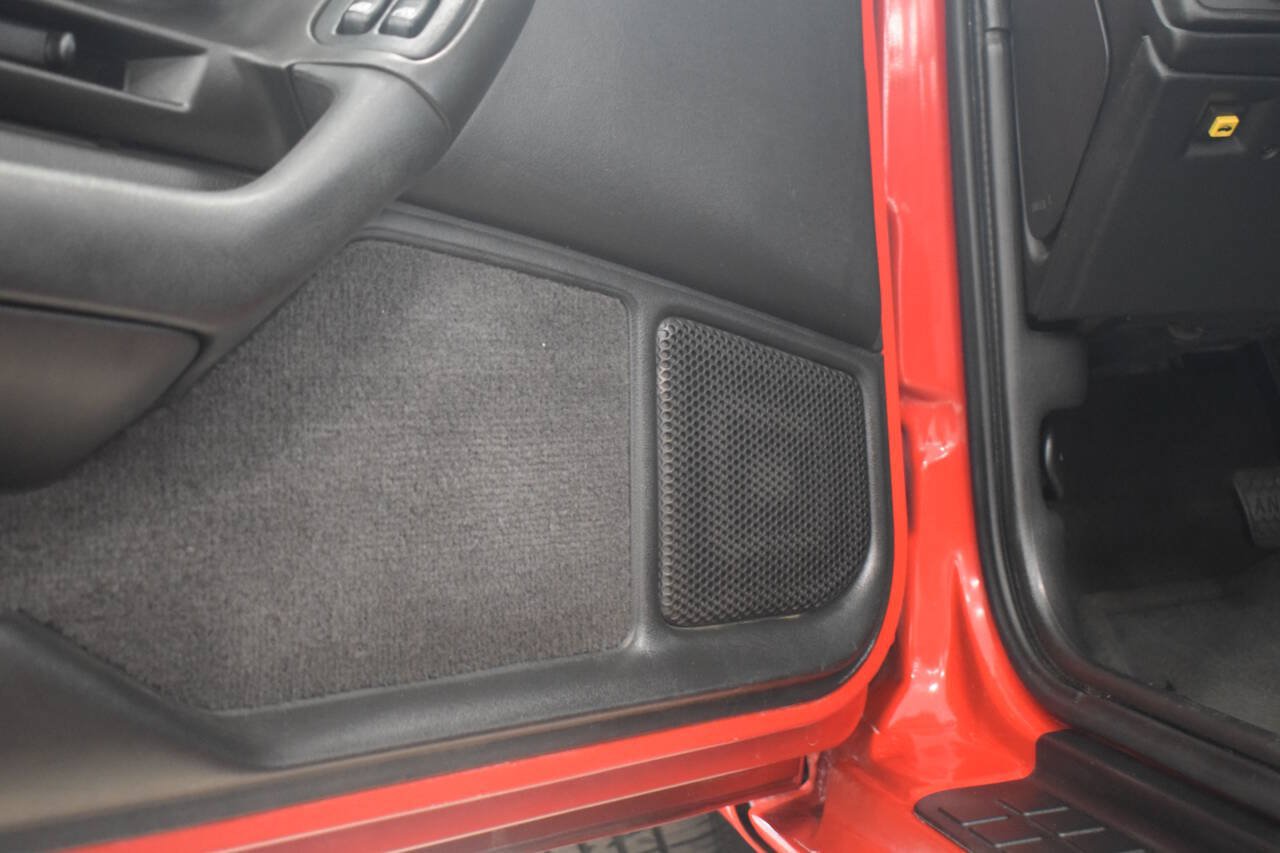 Used 2002 Chevrolet Camaro Z28 RWD image 38