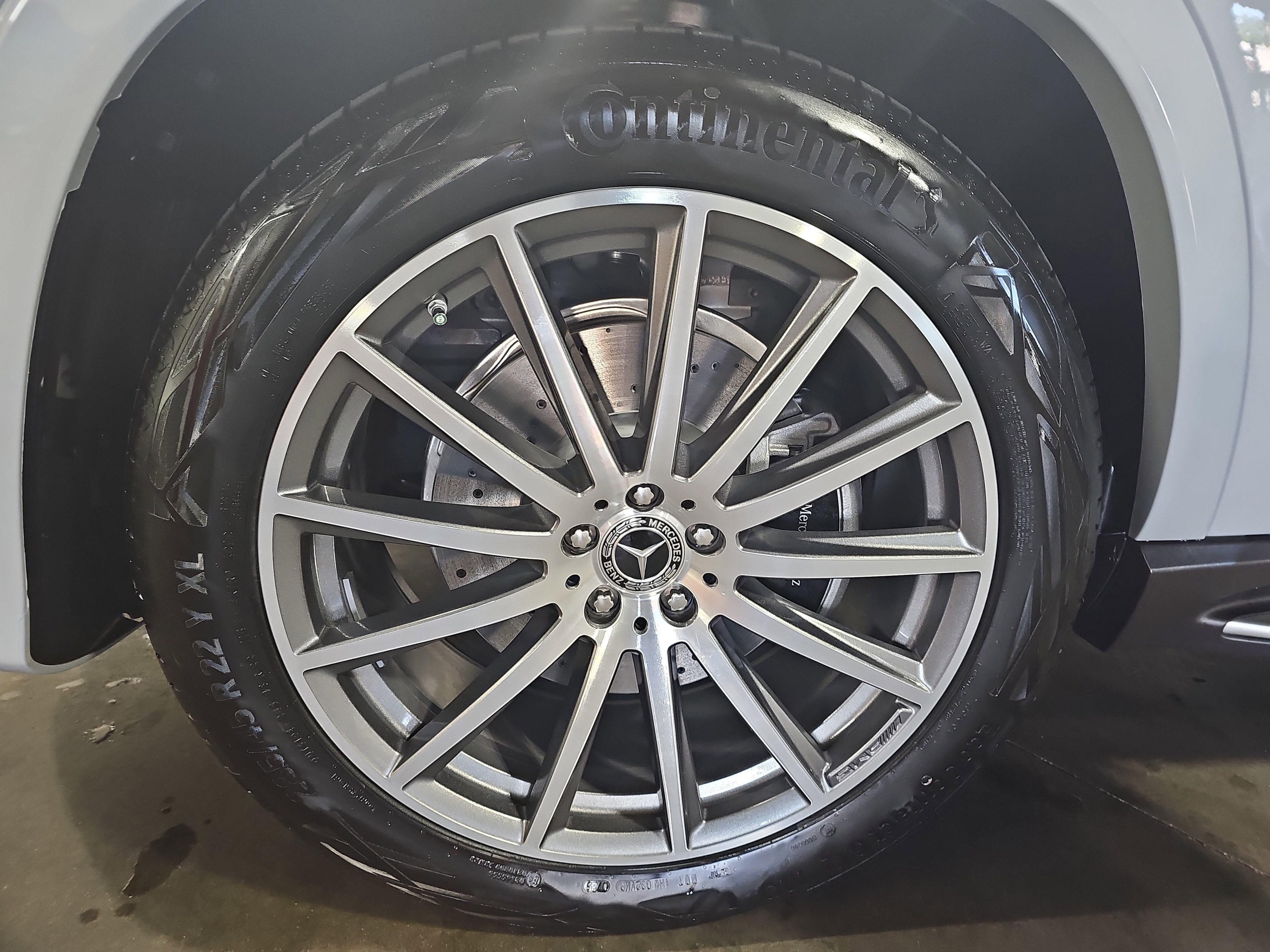 New 2026 Mercedes-Benz GLS 580 4MATIC image 36