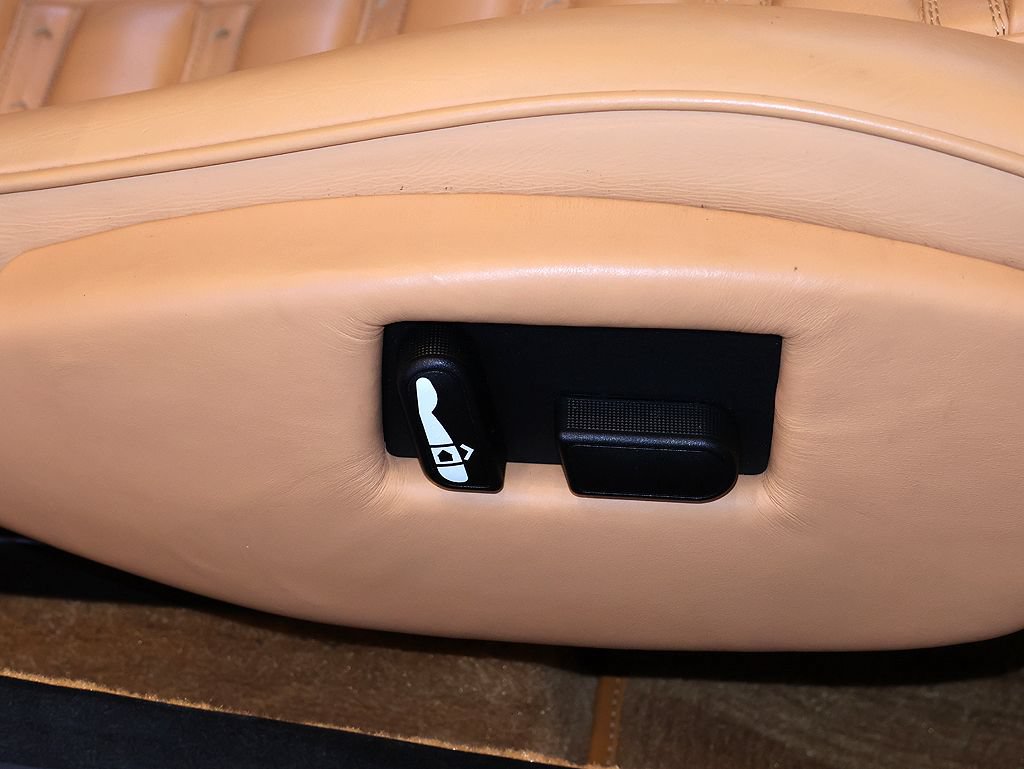 Used 2001 Ferrari 550 Maranello Coupe RWD image 16