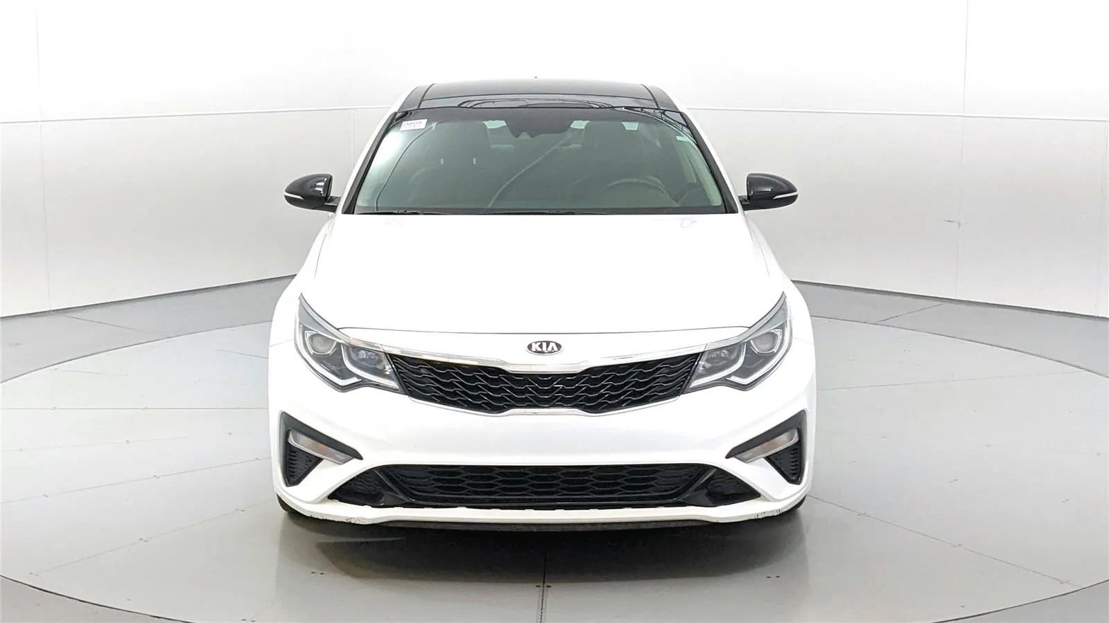 Used 2020 Kia Optima SE image 2