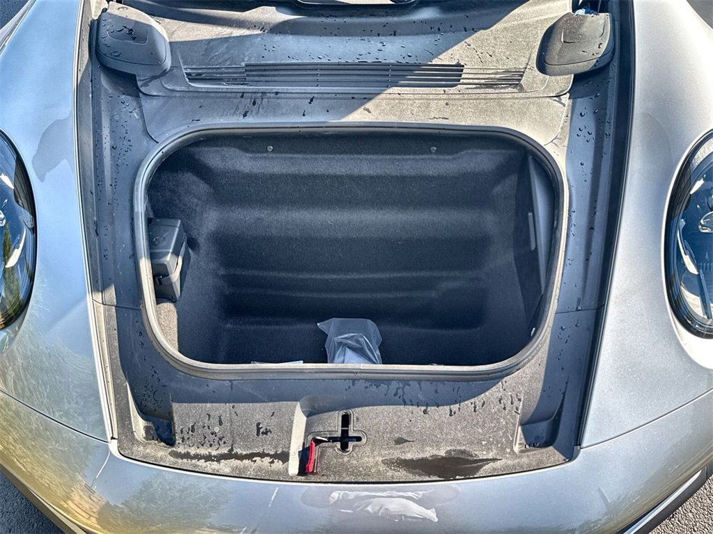 Used 2025 Porsche 911 Carrera image 16