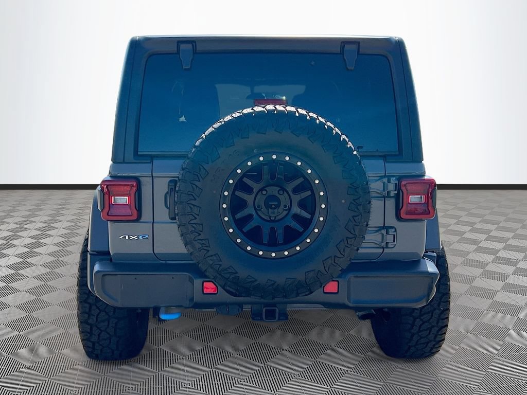 Used 2023 Jeep Wrangler Unlimited Sahara AWD/4WD image 6