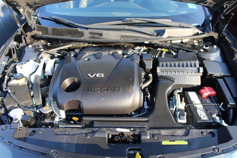 Used 2021 Nissan Maxima SR w/ Sport Mat Group image 21