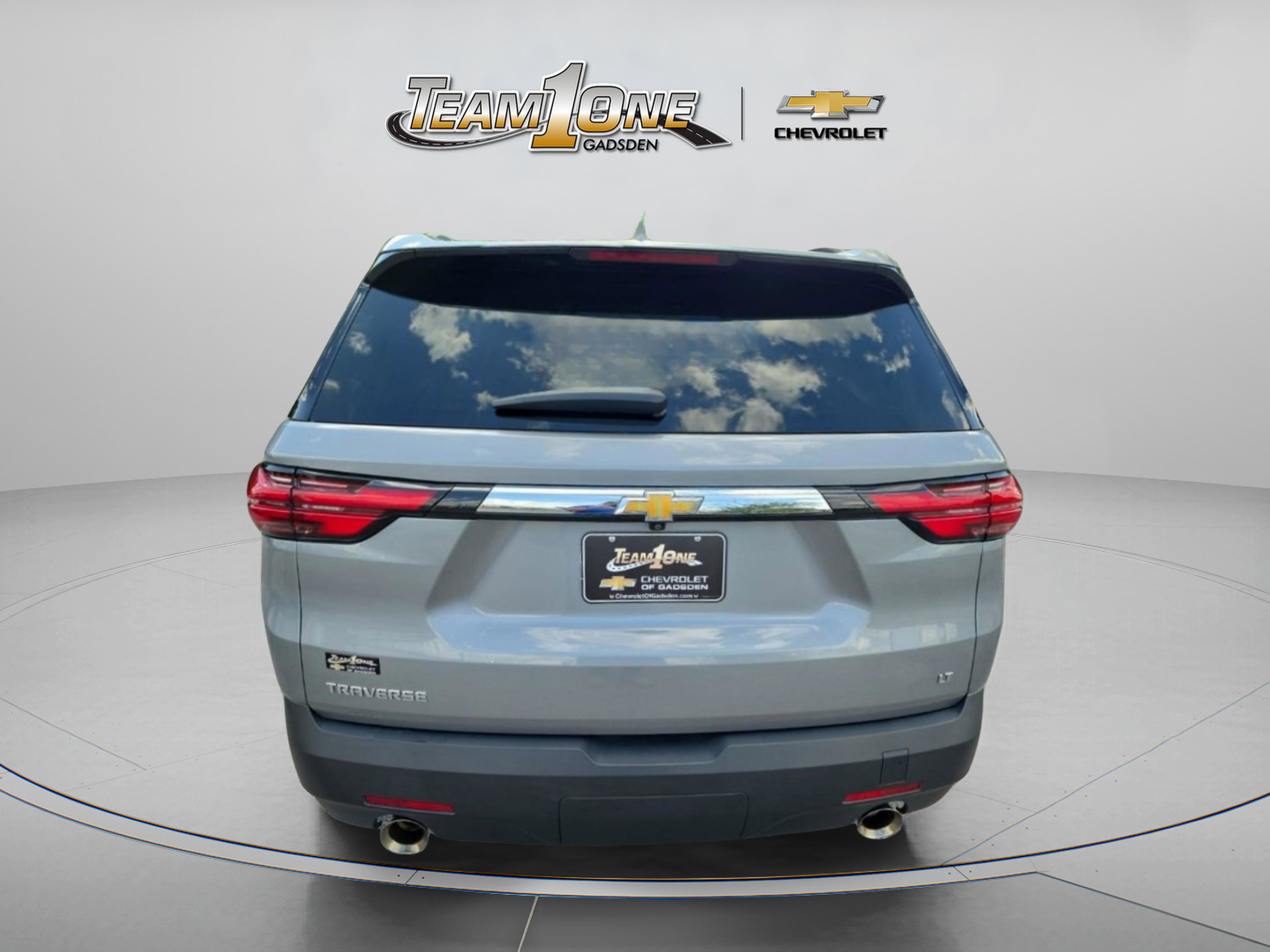 Used 2023 Chevrolet Traverse LT FWD image 7
