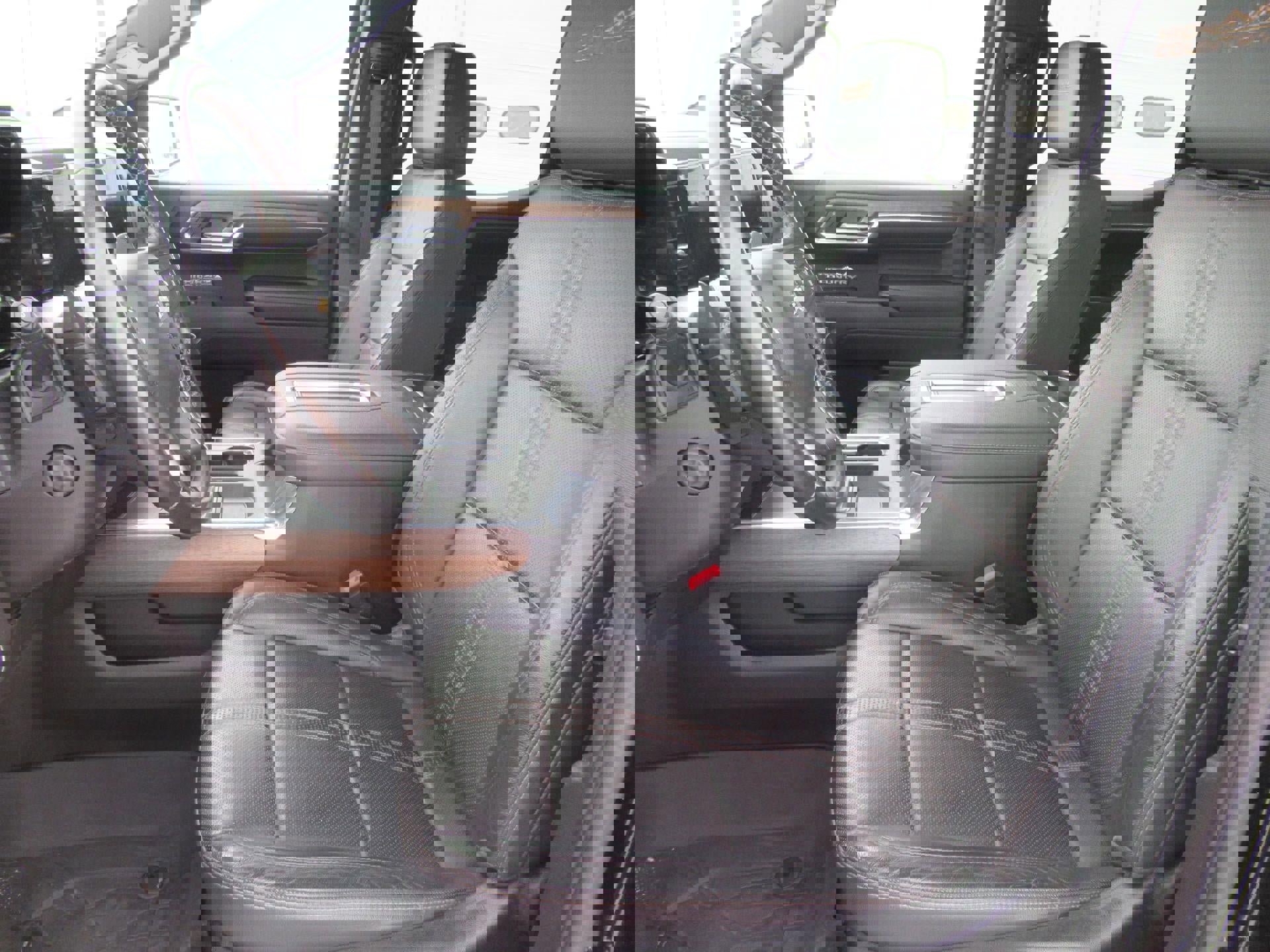 Certified 2022 Chevrolet Silverado 1500 High Country w/ High Country Premium Package image 9