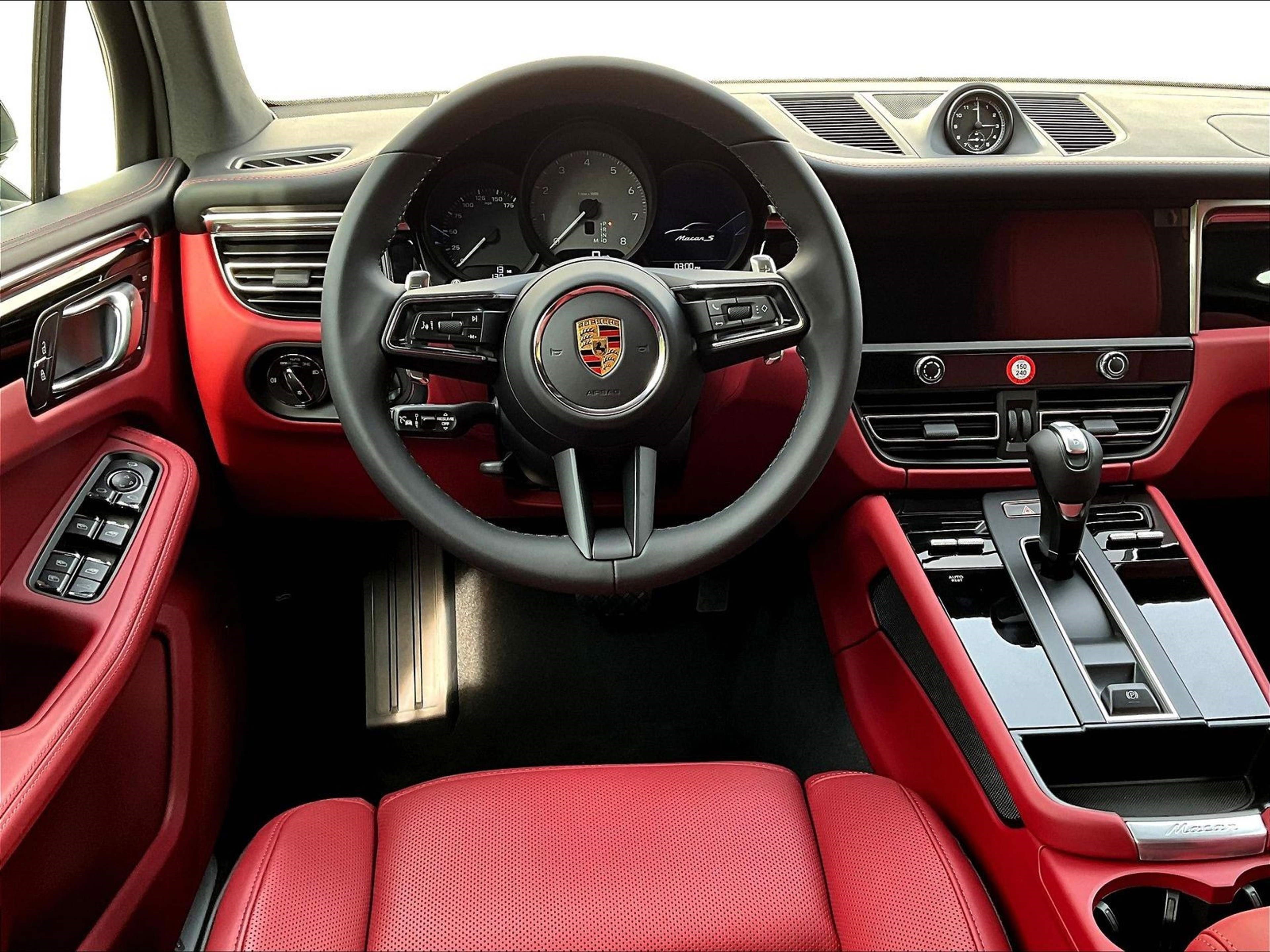 New 2026 Porsche Macan S image 18