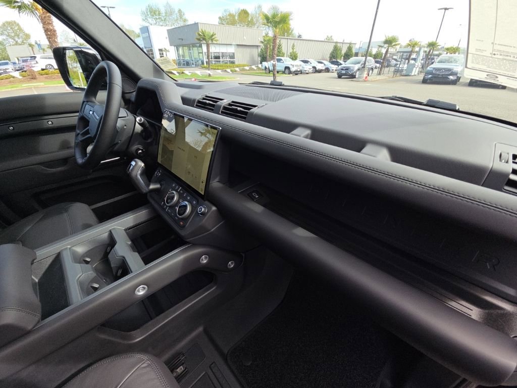 New 2026 Land Rover Defender 110 X-Dynamic SE AWD/4WD image 20