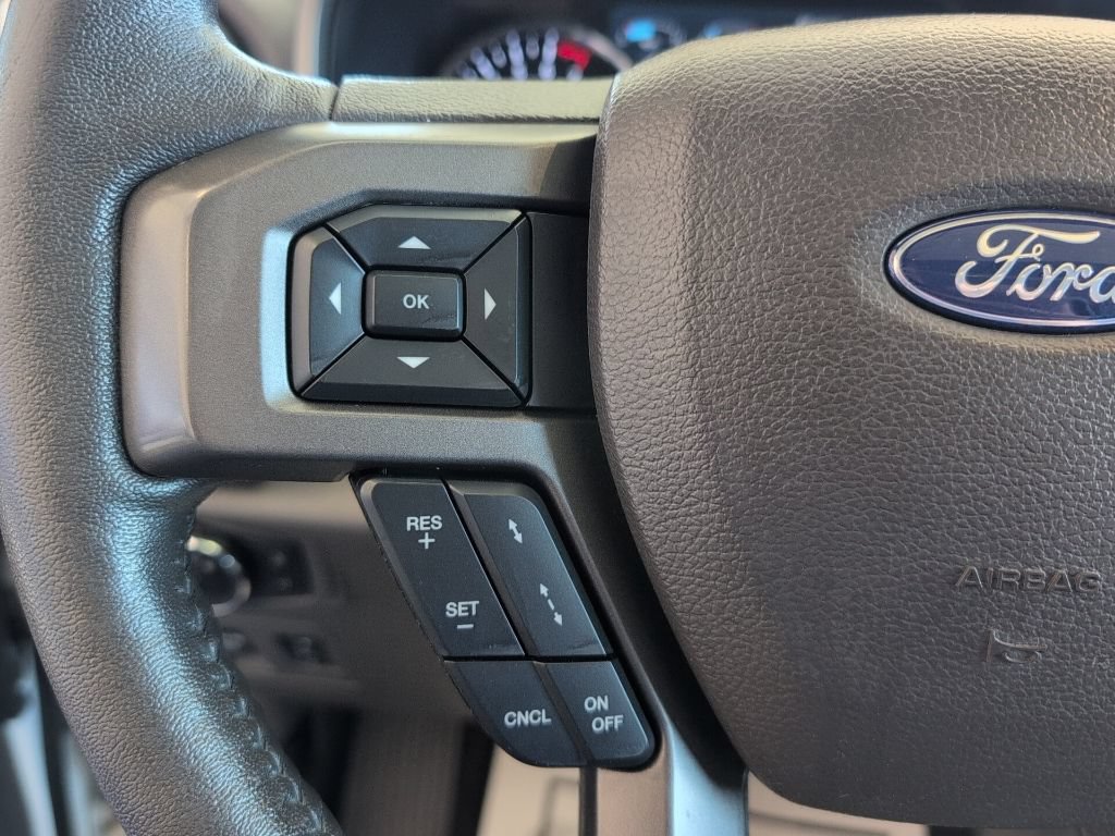 Used 2019 Ford Expedition XLT w/ Equipment Group 202A AWD/4WD image 18