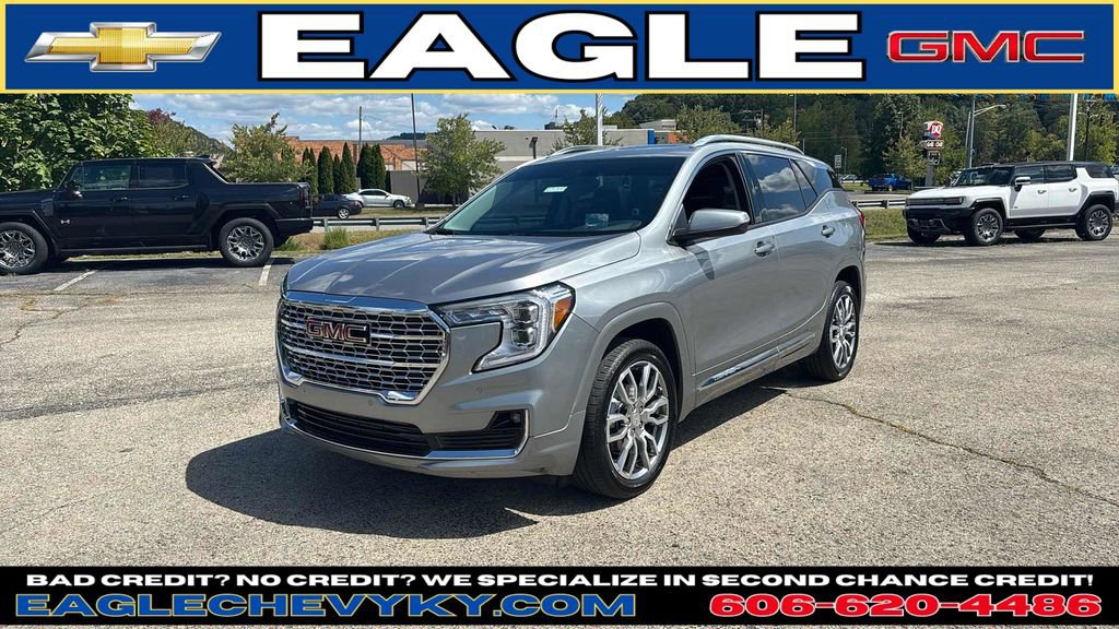 Used 2023 GMC Terrain Denali