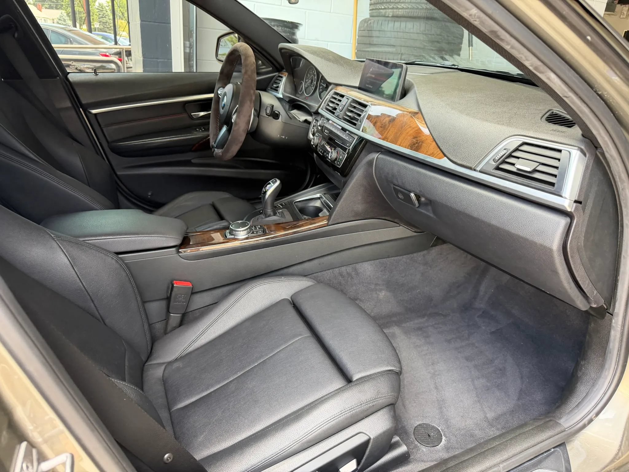 Used 2016 BMW 340i xDrive Sedan AWD/4WD image 18