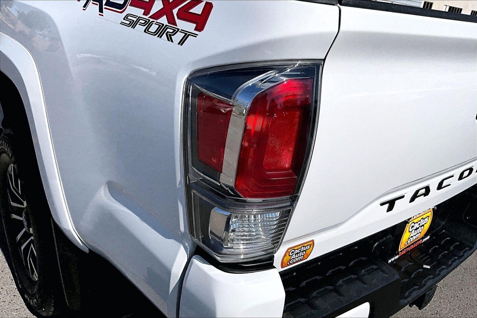 Used 2023 Toyota Tacoma TRD Sport AWD/4WD image 31