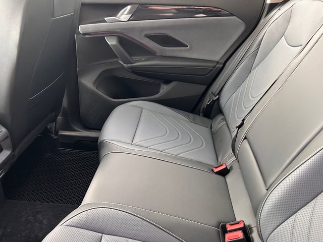 New 2026 Volkswagen Tiguan SE FWD image 20