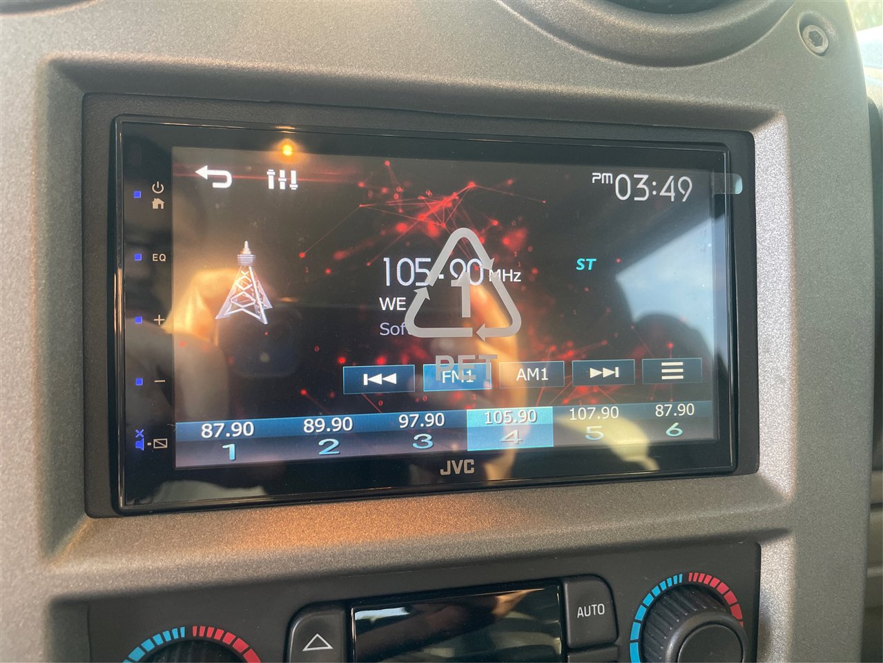 Used 2003 HUMMER H2 w/ Preferred Equipment Group image 16