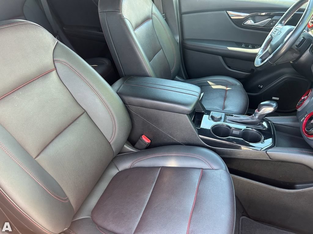 Used 2021 Chevrolet Blazer RS w/ Enhanced Convenience Package FWD image 11