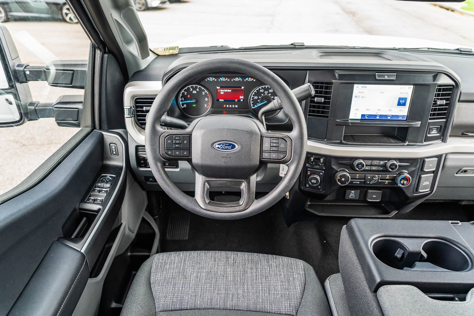 New 2026 Ford F350 XLT w/ FX4 Off-Road Package image 17