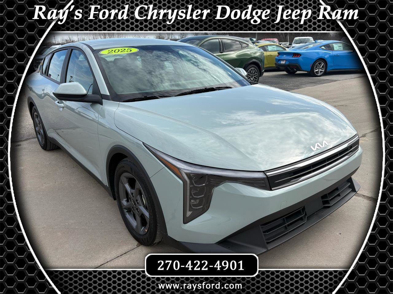 Used 2025 Kia K4 LXS FWD image 1